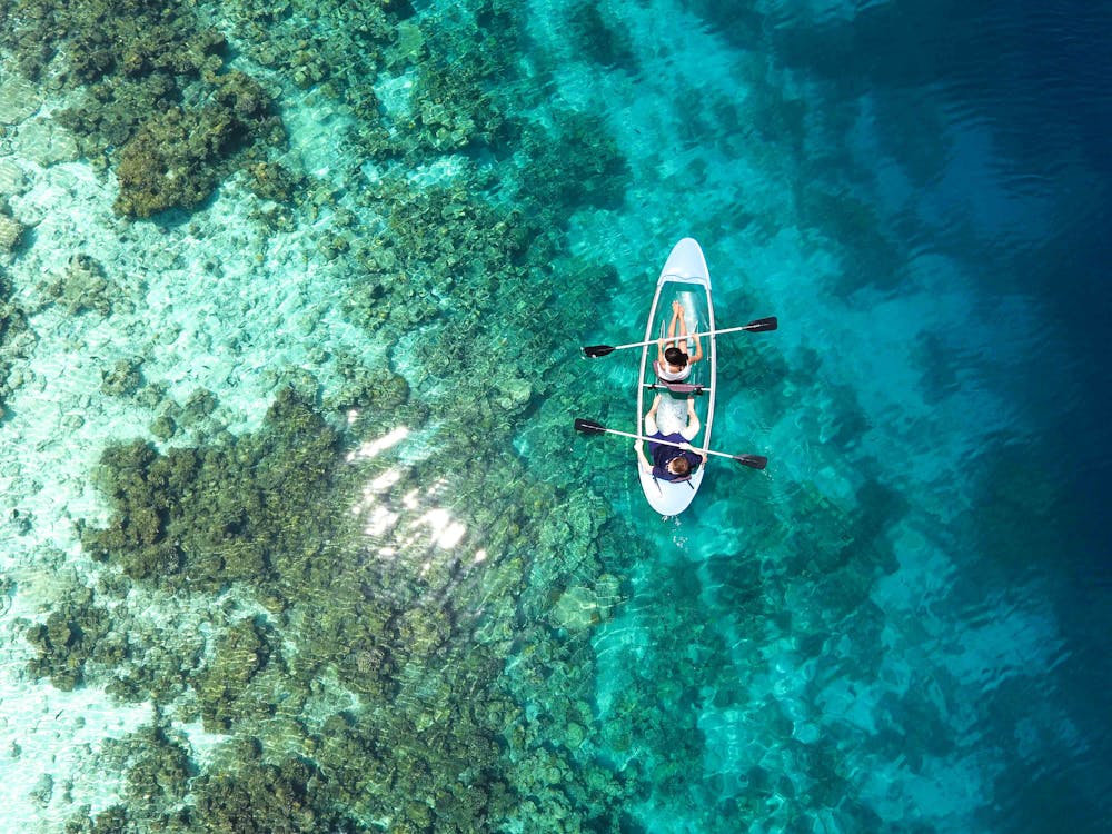 Vue d'une île tropicale avec eau turquoise à Madagascar