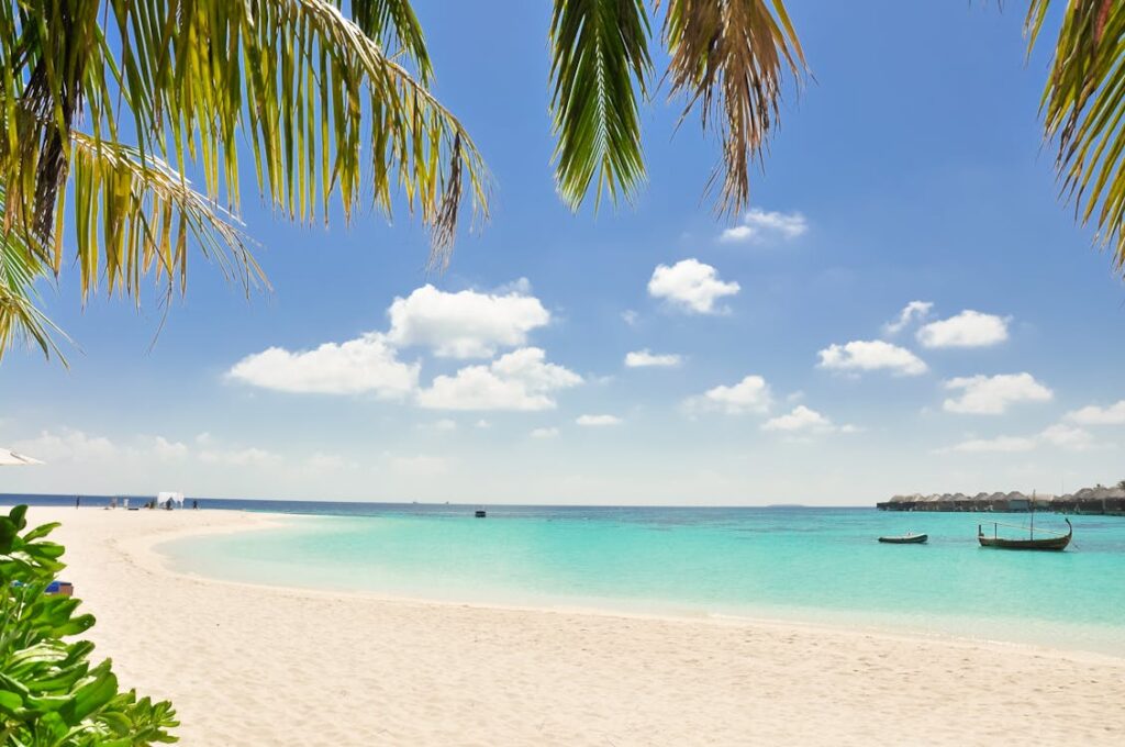 Plage tropicale paradisiaque pour des vacances à Nosy Be Madagascar